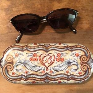 Brighton Brown vintage silver hearts with tin Sunglasses
